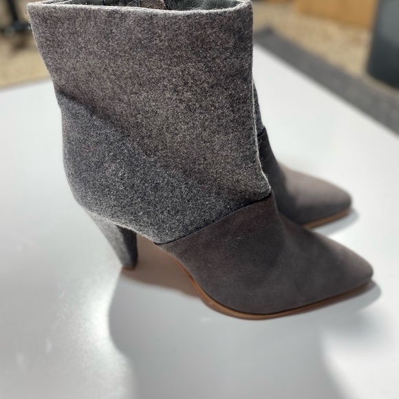 Matiko Grey Wool Leather Pointed Toe Woman’s Heel Zip Side Boots NWOT Size 11 - Picture 4 of 13